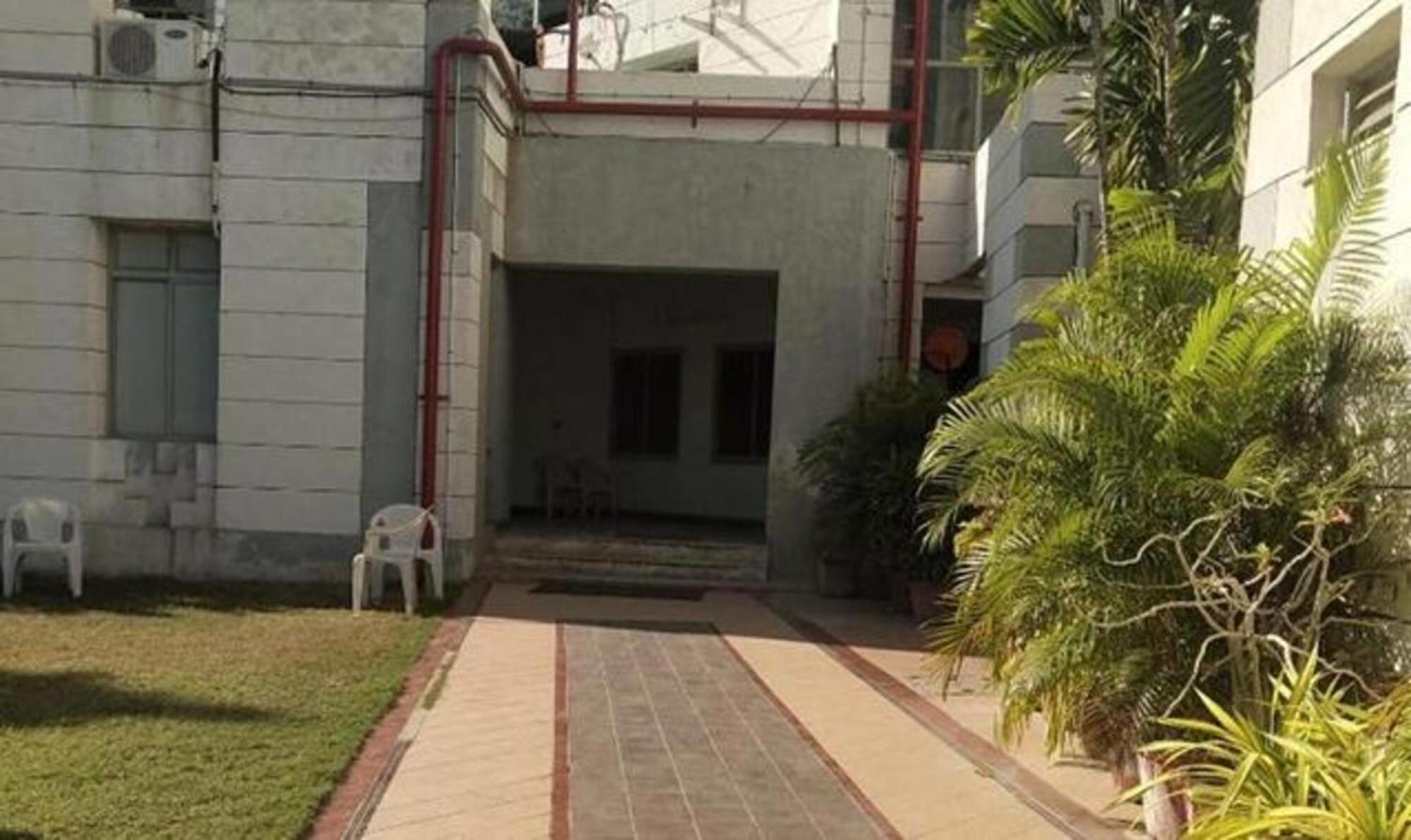 Hotel Sun N Step Club Ahmedabad Exterior photo
